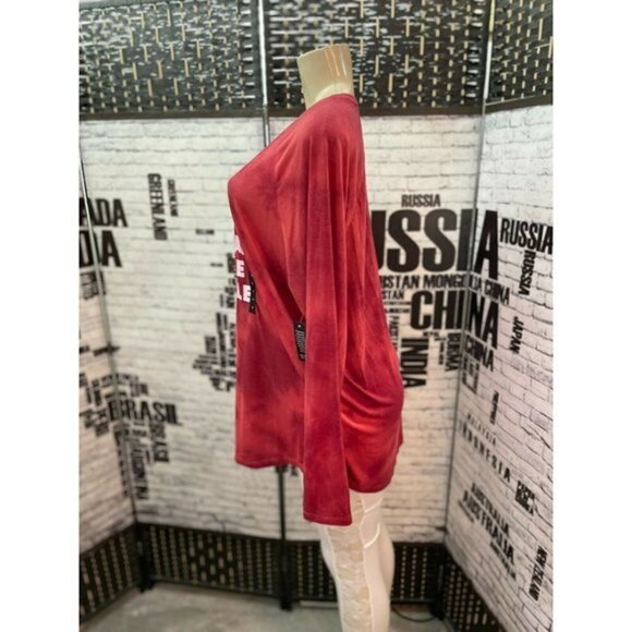 Torrid 0 Red V-Neck I Was Not Made to be Subtle Long Raglan Sleeve Tee - Picture 5 of 5